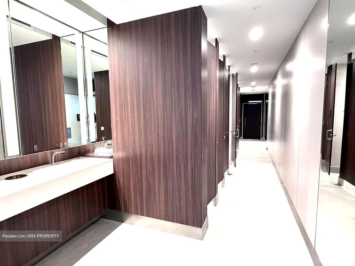 Central Boulevard (D1), Office #588079481